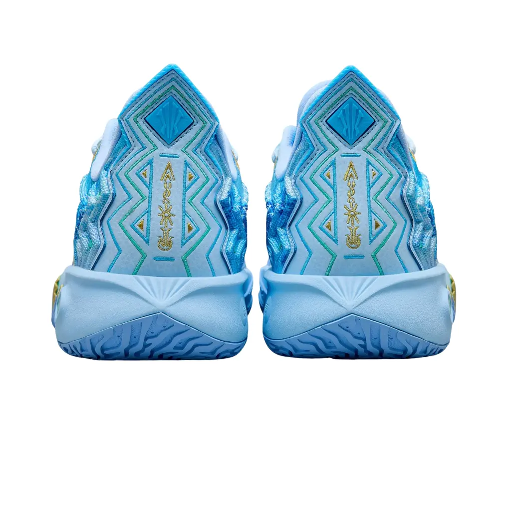 812541111-6 . 4.webp